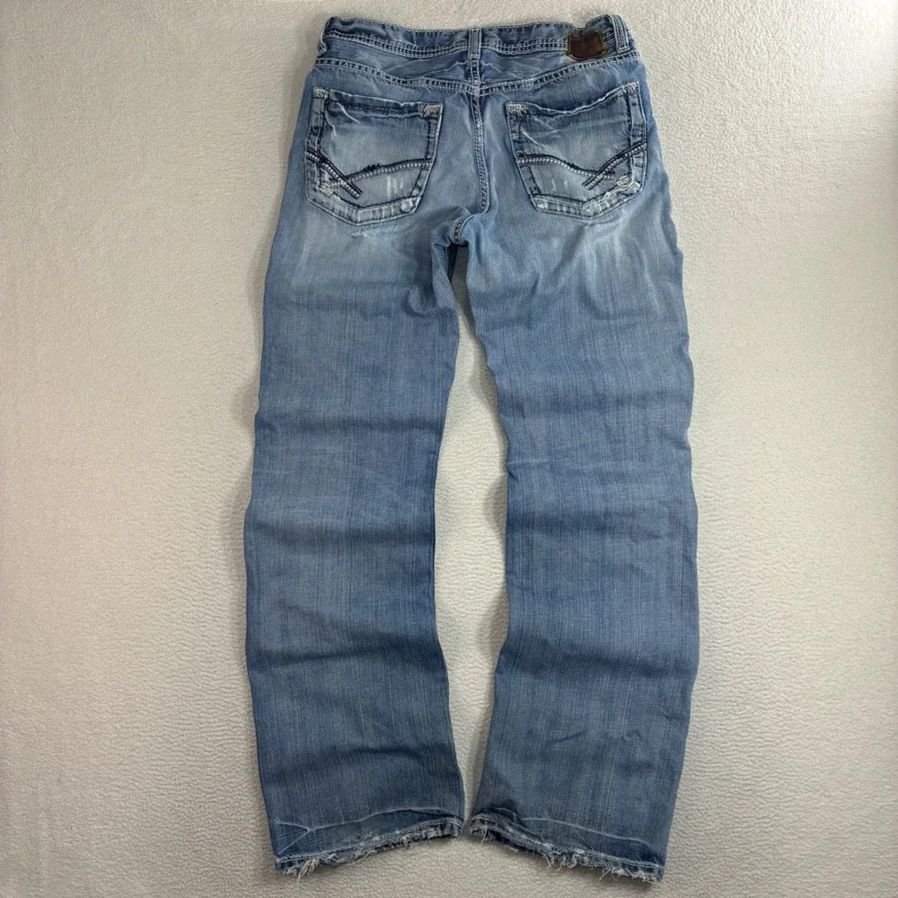 BKE Tyler Bootleg Jeans Men 32x36 Blue Fade Whiskered Distressed Western Bootcut - Picture 2 of 10